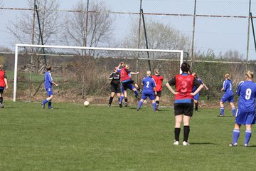 Bild 146 - Frauen am 10.4.11